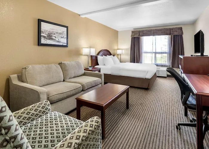 Surestay Plus Hotel By Best Western Drumheller